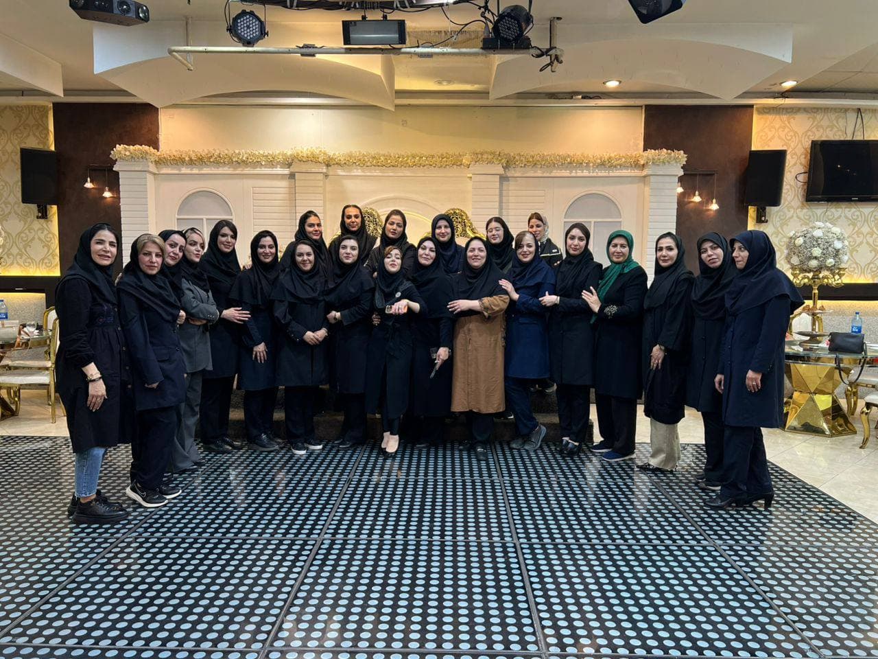 دبیرستان متوسطه اول دخترانه سخن